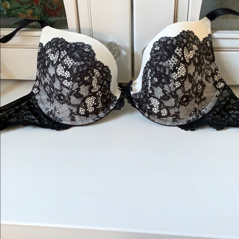 Victoria Secret bra